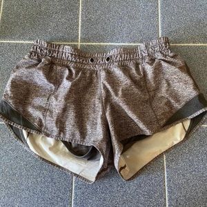 Lululemon Hotty hot shorts size 6
